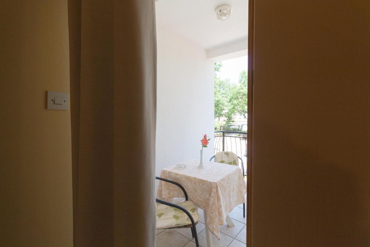 Rooms And Apartments Palma B&B Медулин Екстериор снимка
