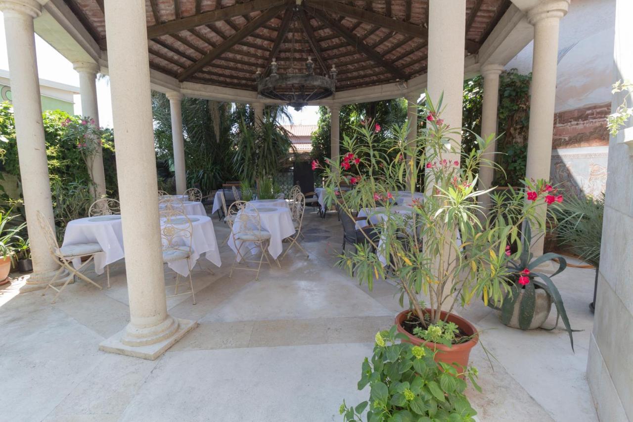 Rooms And Apartments Palma B&B Медулин Екстериор снимка