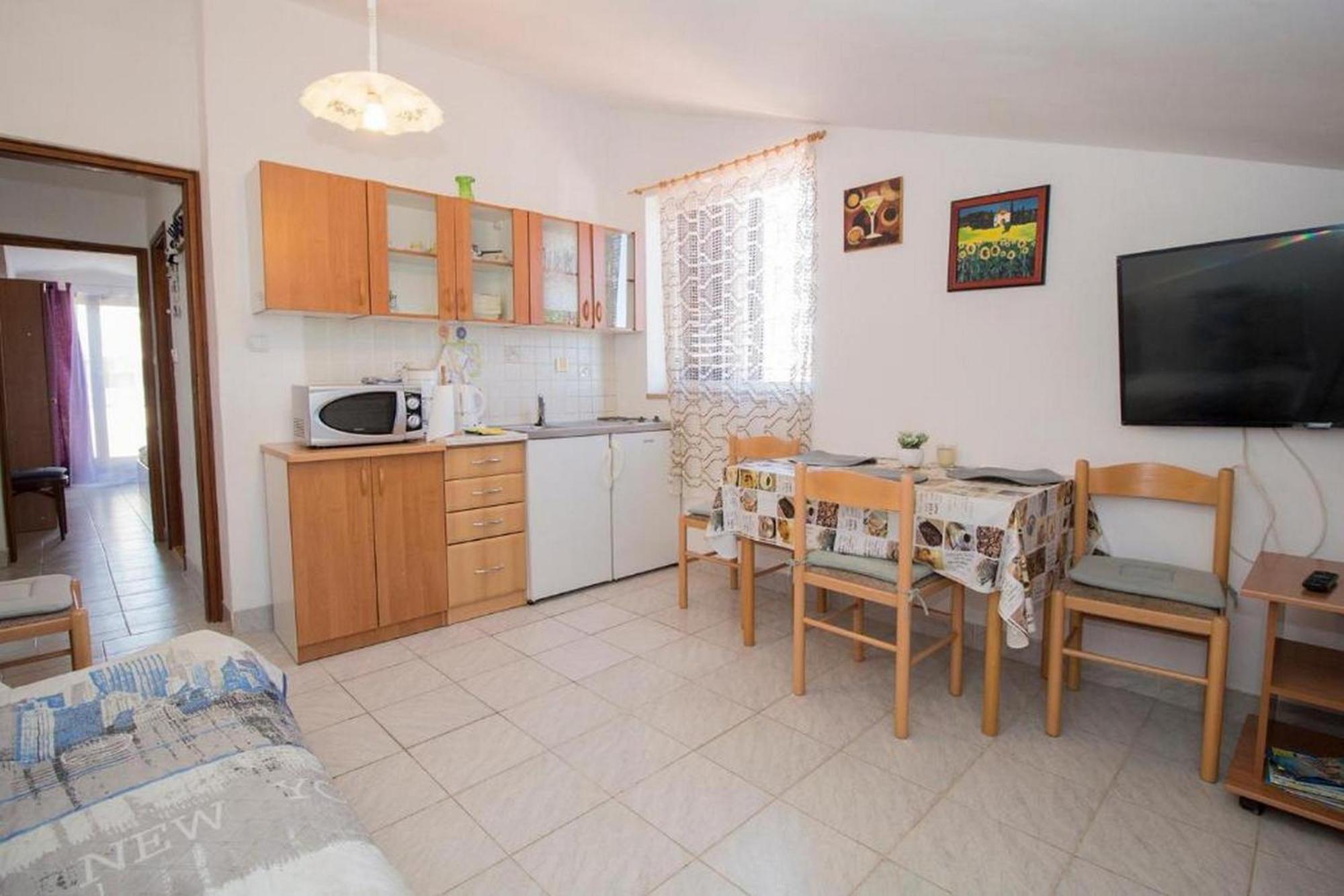 Rooms And Apartments Palma B&B Медулин Екстериор снимка